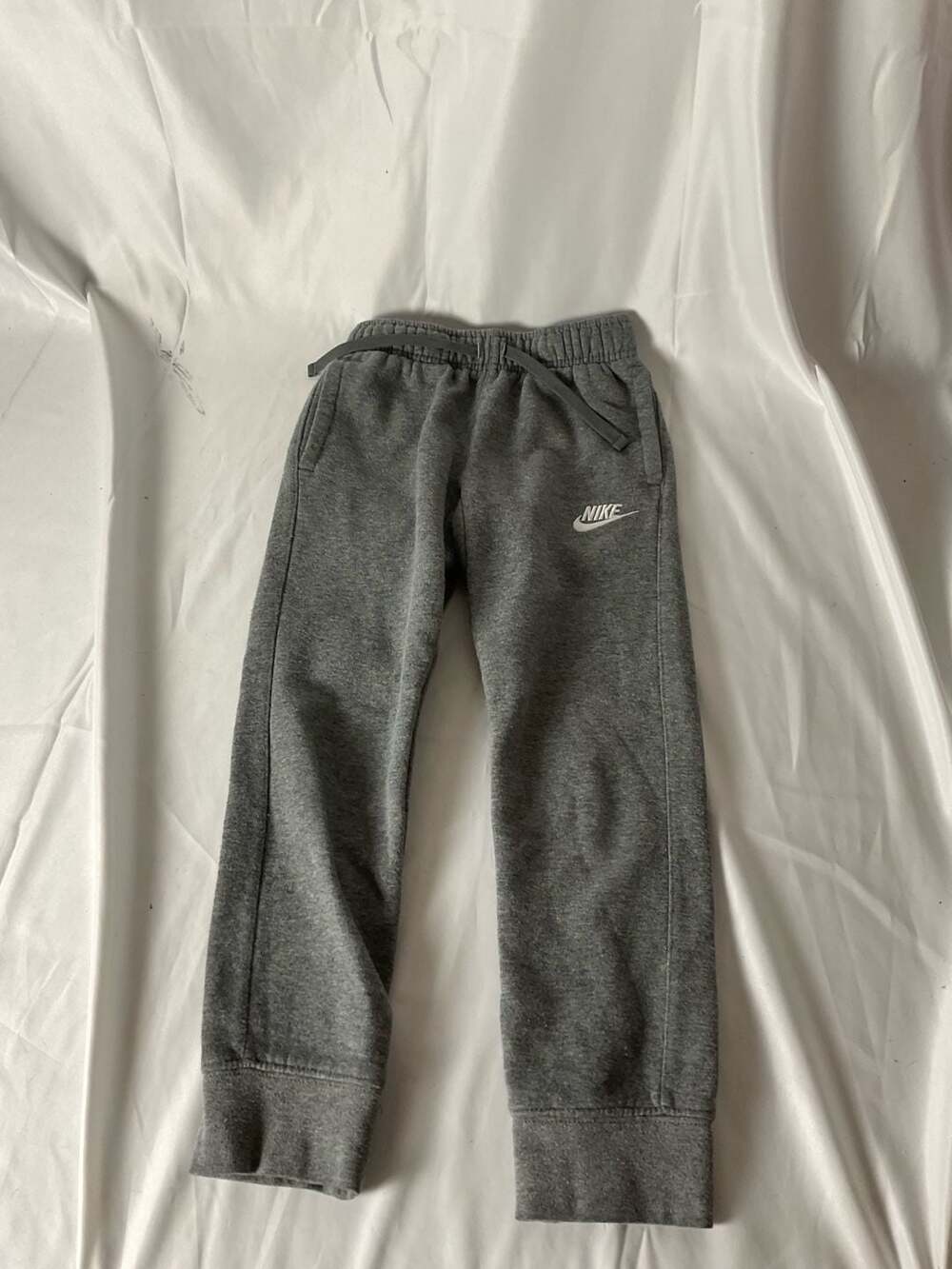 Nike Kids Club Fleece Sweatpants Size 7